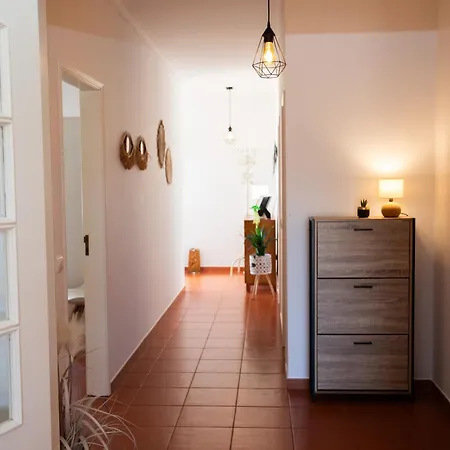 Kika S Apartment- Vale De Centianes Lägenhet *
