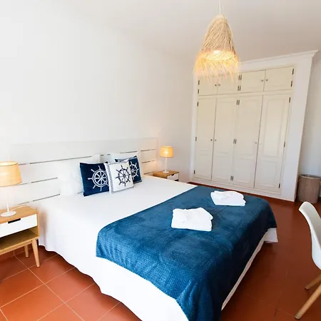 Kika S Apartment- Vale De Centianes